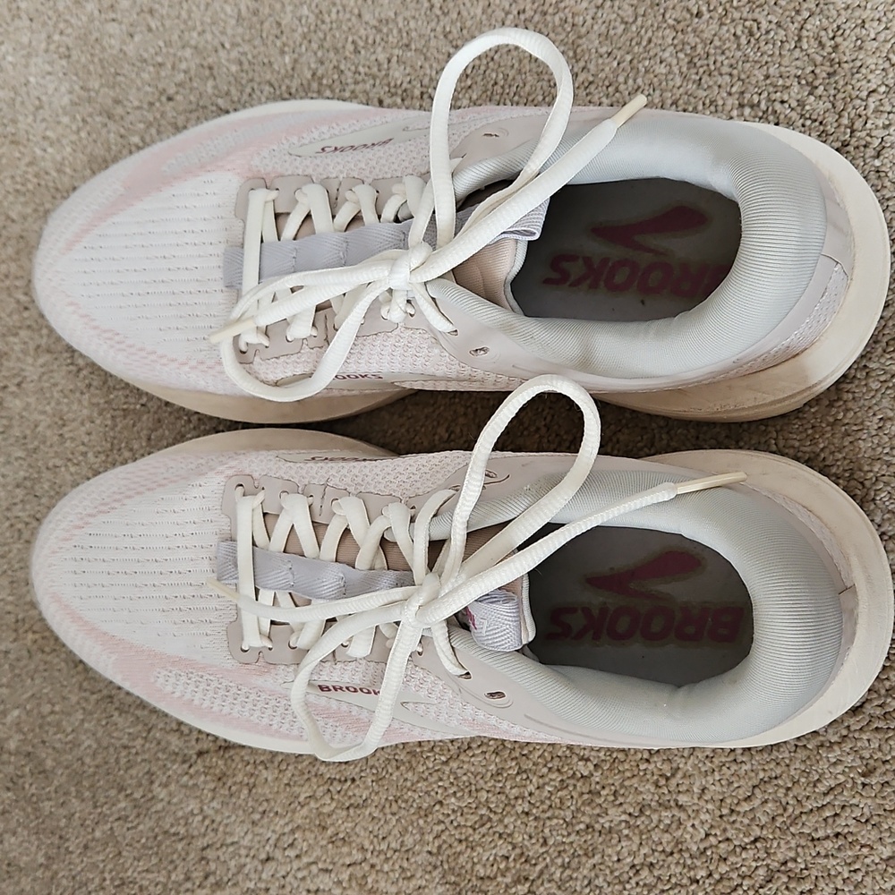 Revel 7 Running Shoe, 9, Light Pink